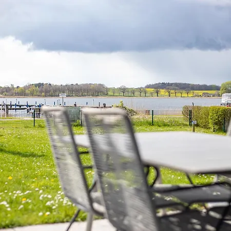 アパート Seeglueck ゼリン